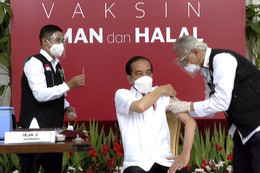 Indonesia triển khai tiêm chủng đại trà vaccine ngừa Covid-19