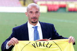 Huyền thoại bóng đá Gianluca Vialli qua đời ở tuổi 58