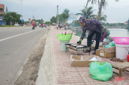 Mưu sinh bên lề đường: Giận mà thương!