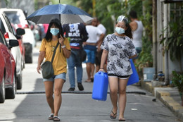 Philippines thành điểm nóng Covid-19 ở châu Á, WHO trấn an về sự an toàn của vaccine