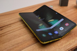 Samsung tiến hành thu hồi tất cả các mẫu Galaxy Fold dùng thử