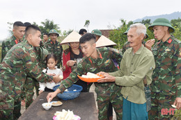 Thắt chặt tình quân - dân Hà Tĩnh bằng nhiều việc làm thiết thực