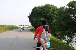 Ngã ngửa với những hình ảnh "khó đỡ" trên phố