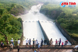 Hà Tĩnh chủ động điều tiết lũ, đề phòng lũ quét, sạt lở đất