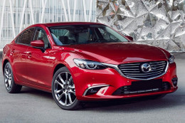 Mazda6 2.0 giảm giá còn 820 triệu đồng ở Việt Nam