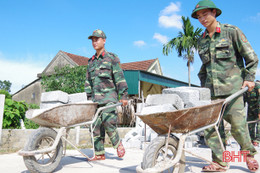 Các anh về... làng đẹp, dân vui!