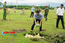 Tiêu hủy 147 kg mỡ, da lợn không có giấy tờ hợp lệ