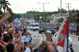 Đoàn xe tang đưa lãnh tụ Fidel Castro về chiếc nôi cách mạng