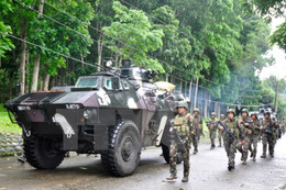 Khoảng 2.000 dân Philippines mắc kẹt trong cuộc giao tranh ở Marawi