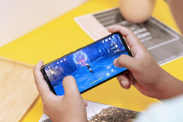 Xiaomi 13 Pro chơi game tốt không, so sánh với Rog Phone 7