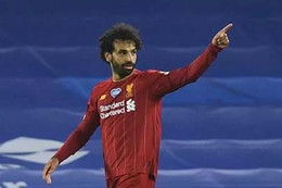 Salah gia nhập CLB 100 của Liverpool