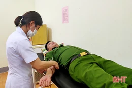 Trong đêm, Trung úy công an Hà Tĩnh hiến máu để cứu sản phụ