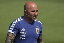 HLV Sampaoli bị tước quyền, Messi và đồng đội tự quyết đội hình đấu Nigeria