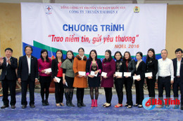 Truyền tải điện quốc gia “Trao niềm tin - gửi yêu thương”