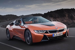 Siêu xe BMW i8 Roadster ra mắt với nhiều cải tiến