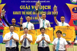 Võ đường Hùng Quân - Hà Tĩnh giải nhất toàn đoàn Giải vô địch Karate trẻ Nghệ An mở rộng