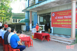 Nghi Xuân khai trương thùng quỹ “Những đồng tiền nhỏ vì tình nghĩa lớn”