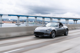 Mazda MX-5 2019 giá khởi điểm 24.914 USD