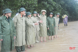 Không để nhân dân vùng lũ Hà Tĩnh thiếu lương thực, nước uống