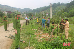 Xã TĐC vùng lòng hồ Ngàn Trươi - Cẩm Trang quyết về đích NTM trong quý II