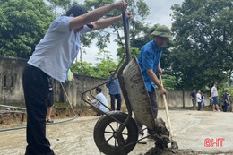 Công đoàn Hà Tĩnh sôi nổi thi đua chào mừng các ngày lễ lớn