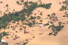 Thế giới ngày qua: Lào dừng mọi dự án xây dựng thủy điện sau vụ vỡ đập