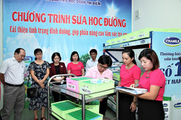 Hơn 300.000 trẻ em ở TP. Hồ Chí Minh chính thức thụ hưởng chương trình sữa học đường