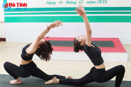 Hà Tĩnh có 8 giáo viên Yoga được cấp bằng tốt nghiệp