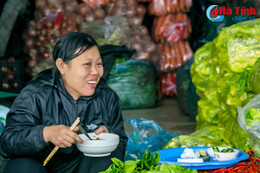 [Photo] Những người quanh năm không một bữa sáng thư thả