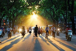 Bắc bộ nắng ấm, Thanh Hóa đến Huế có mưa vài nơi