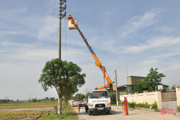 Điện lực Hà Tĩnh: Không để gián đoạn nguồn điện phục vụ các kỳ thi