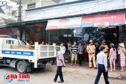 Hồng Lĩnh ra quân giải tỏa hành lang ATGT, họp chợ trái phép