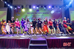 Hà Tĩnh tổ chức giao lưu văn hóa với VĐV tham dự VTV Cup 2018