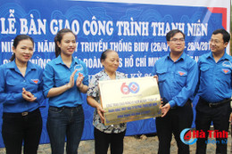 Tuổi trẻ BIDV tri ân người có công với cách mạng