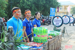 “Biến” những vật dụng bỏ đi thành sản phẩm hữu ích, thân thiện với môi trường