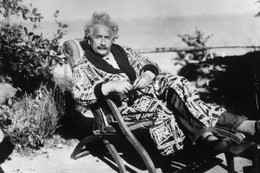 Chứng minh được thuyết tương đối của Einstein ở mức độ thiên hà