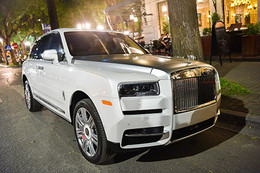 SUV siêu sang Rolls-Royce Cullinan đầu tiên về Việt Nam