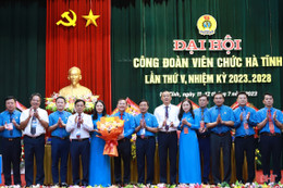 Đồng chí Hà Văn Oanh tái cử Chủ tịch Công đoàn Viên chức tỉnh Hà Tĩnh nhiệm kỳ 2023 - 2028