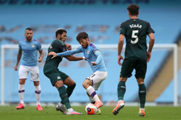 Man City nhấn chìm Newcastle 5-0