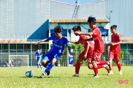 U13 Hồng Lĩnh Hà Tĩnh “giành vé” vào vòng tứ kết toàn quốc