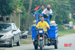 Ngày thứ 4 nới lỏng giãn cách xã hội, nhiều người dân Hà Tĩnh lơ là phòng dịch!