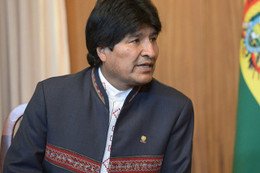 Tổng thống Bolivia Evo Morales từ chức