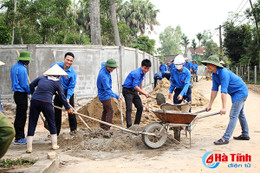 100 ĐVTN khối các cơ quan tỉnh tham gia xây dựng NTM