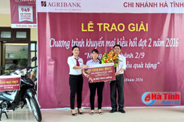 Agribank Hà Tĩnh trao thưởng chương trình khuyến mãi