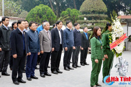 Bí thư TƯ Đoàn dâng hương tại Ngã ba Đồng Lộc, Khu lưu niệm Lý Tự Trọng