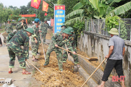 “Cảm ơn các chú bộ đội nhiều lắm!”