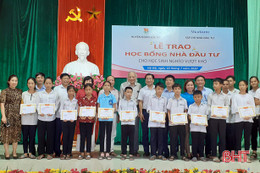 Trao 60 suất học bổng cho học sinh nghèo vượt khó ở Lộc Hà