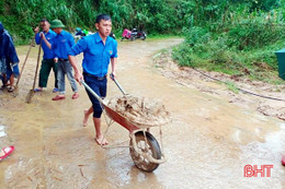 Hương Khê tập trung khắc phục hậu quả lũ lụt