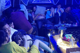 Cấm quán karaoke hoạt động từ 0-8 giờ sáng