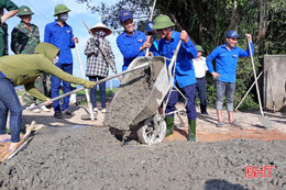 Thạch Hà làm mới hơn 111 km đường giao thông nông thôn